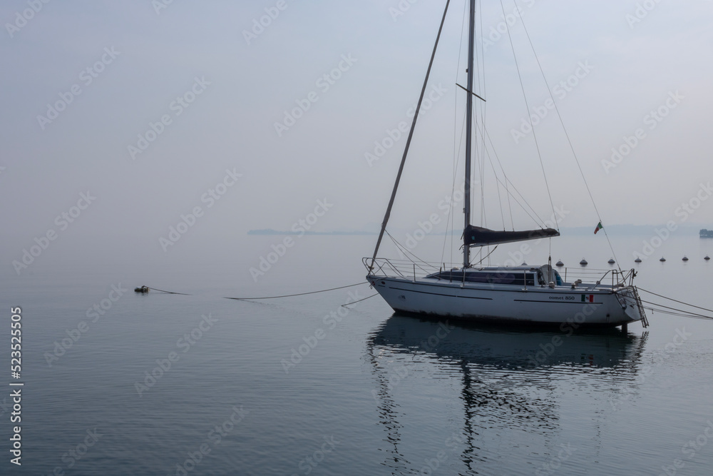 breathtaking images of Lake Garda on a foggy day