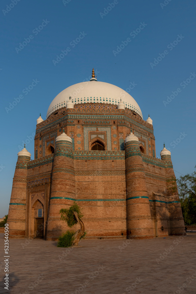 shrine in Multan, The Tomb of Shah Rukn-e-Alam located in Multan, Pakistan, is the mausoleum of the Sufi saint Sheikh Rukn-ud-Din Abul Fateh