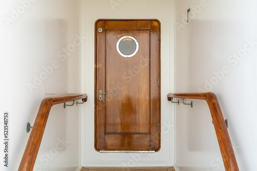Obraz na płótnie Wooden hatch on an historic boat w salonie