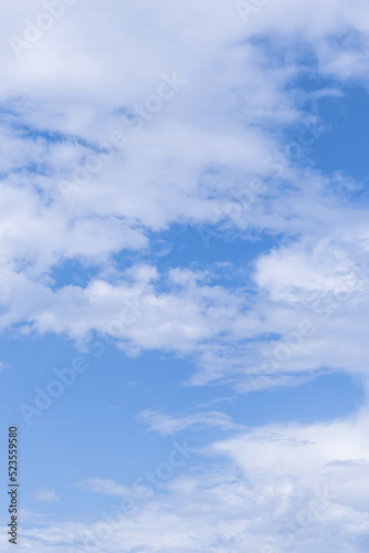 Fototapeta Naklejka Na Ścianę i Meble -  Clear blue sky and beautiful white clouds. Cumulus cloud, nature background. Cloudscape. Abstract wallpaper, heaven pattern. Summer season. Warm weather.