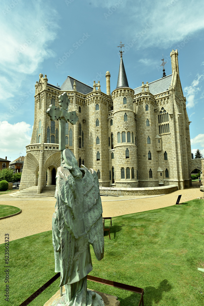 Εκτύπωση καμβά Palacio episcopal de Gaudí en Astorga