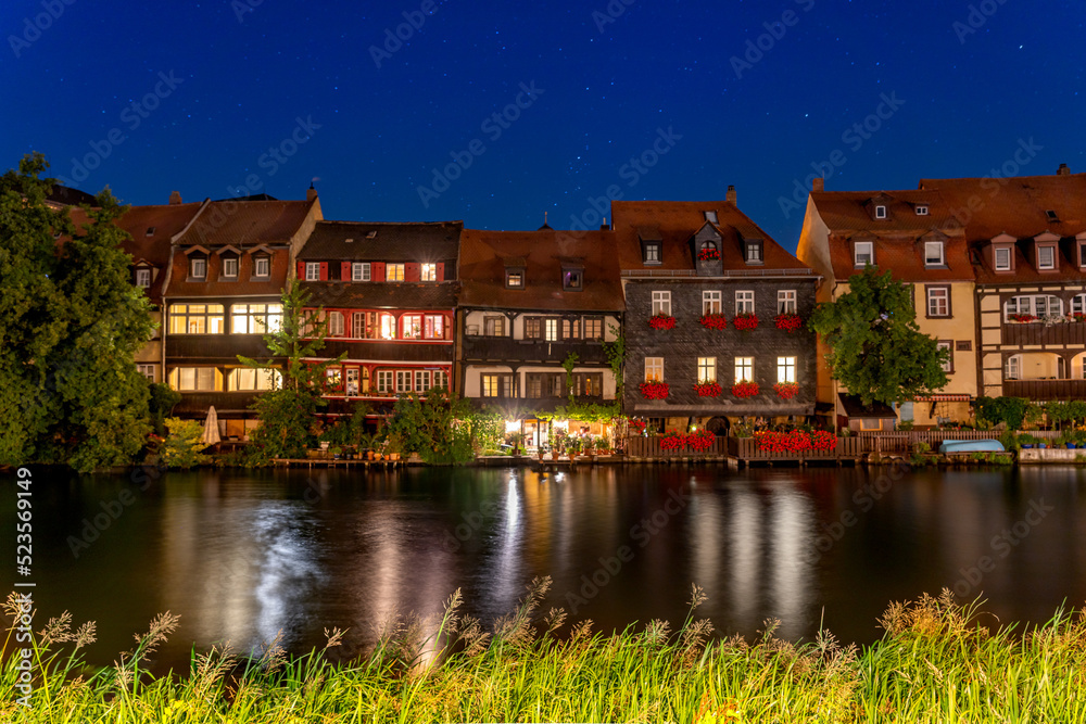 Fischersiedlung Klein-Venedig in Bamberg bei Nacht