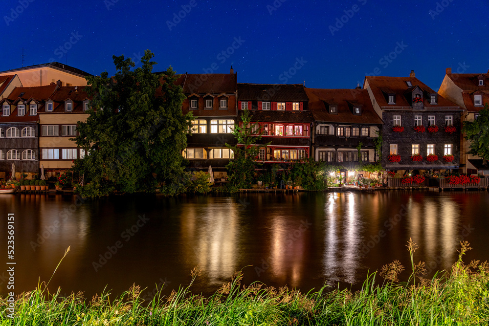 Nachtaufnahme von Klein-Venedig in Bamberg