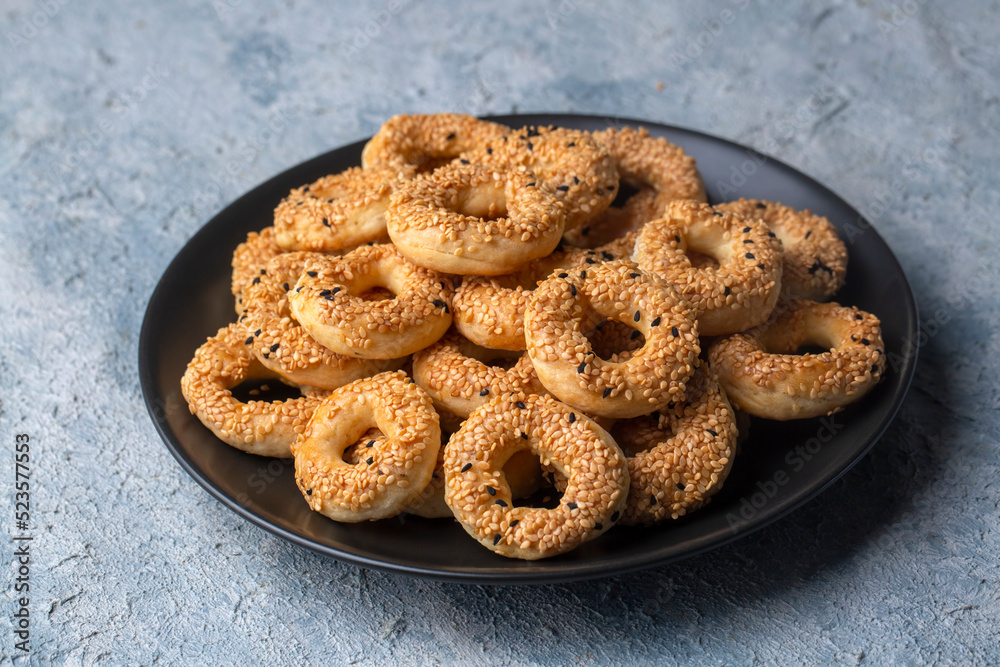 Turkish Bagel with sesame seeds or salty ring cookies. Turkish name; Kandil simidi or tuzlu halka kurabiye Turkish Bagel with sesame seeds or salty ring cookies. Turkish name; Kandil simidi or tuzlu halka kurabiye