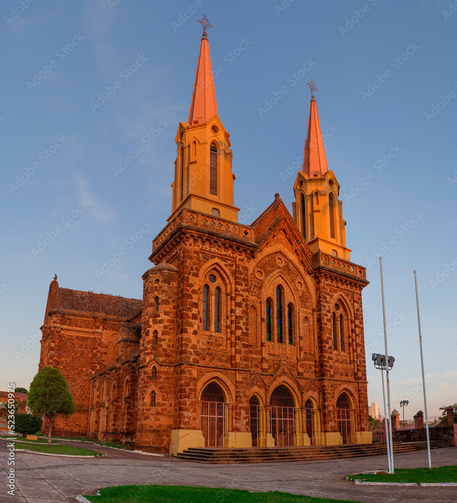 Fototapeta premium São Domingos Church, located next to the scepter of Uberaba, it has a Gothic style
