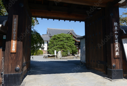 聖護院 山門から境内を望む 京都市左京区