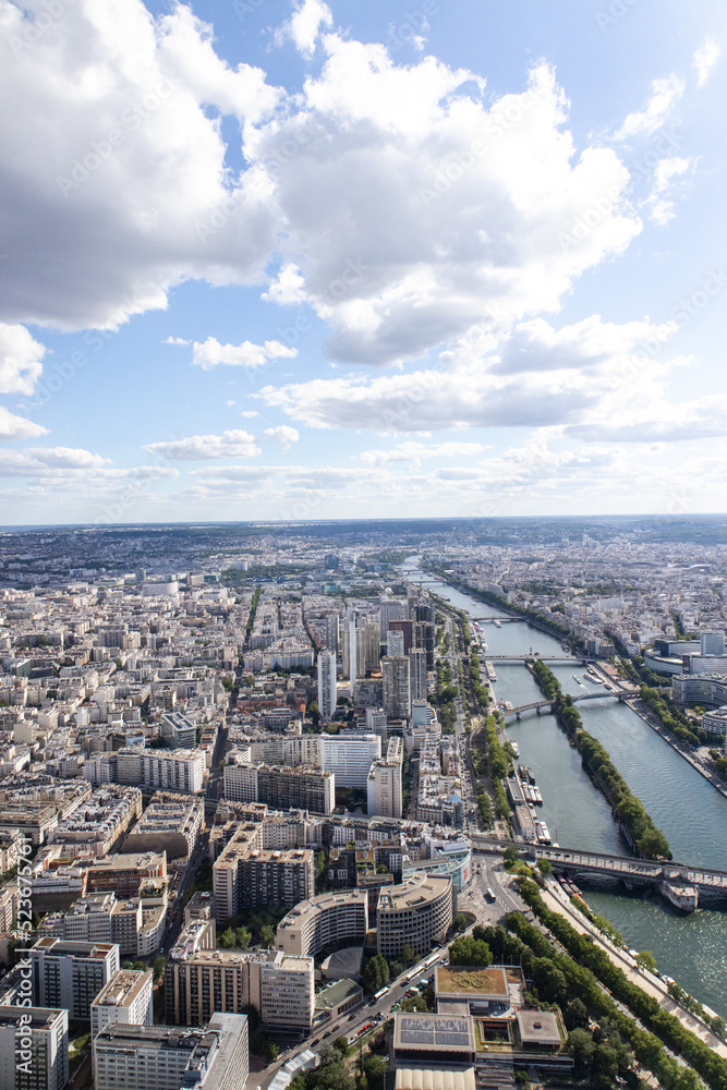 Vertical View of Paris