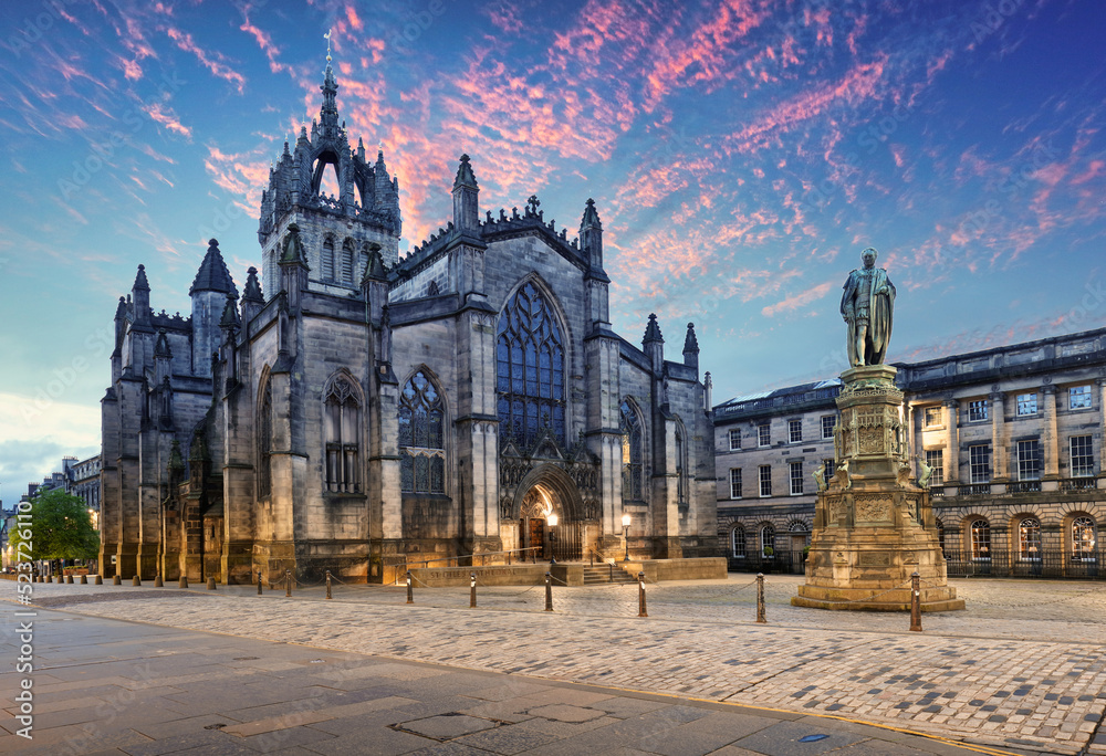 Edinburgh Giles cathedral at sunrise, Scotland