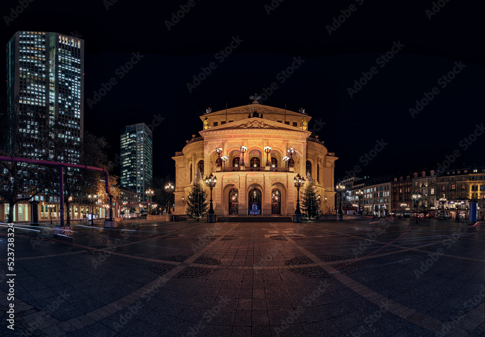 Outstanding view of the Frankfurt skyline with the Opera