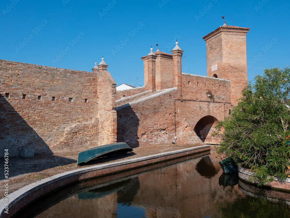Obraz premium Brücke Trepponti in Comacchio Italien