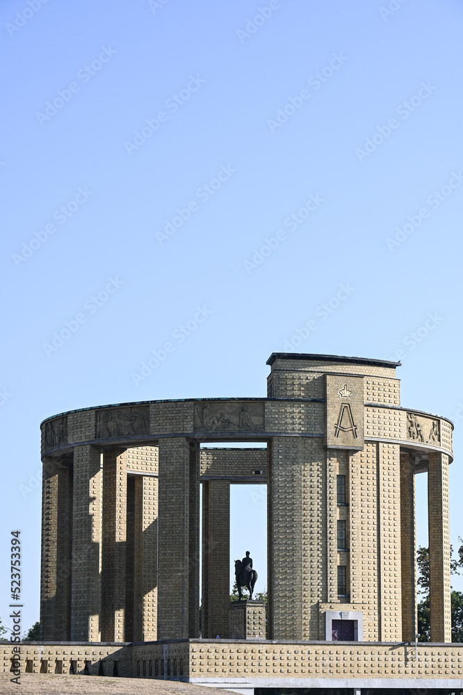 Fototapeta premium Belgique Flandre Nieuwpoort Nieuport monument roi Albert premier 1 I guerre 14 18 Yser