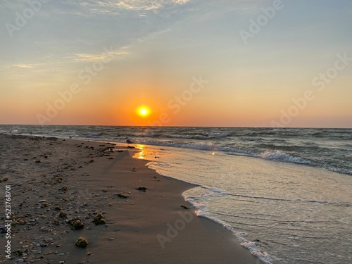 Fototapeta Naklejka Na Ścianę i Meble -  Sunrise on the sea