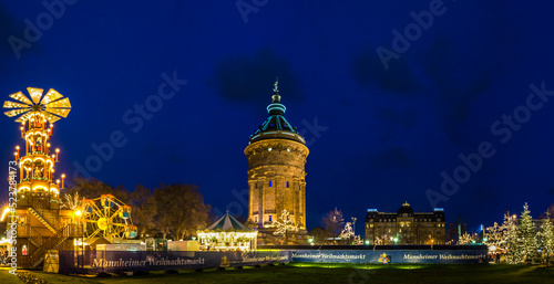Obraz na płótnie Mannheim Wasserturm Weihnachten 