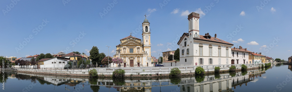 edifici storici della provincia di milano, italia, historical buildings of the area of milan, italy 