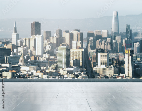 Empty concrete rooftop on the background of a beautiful San Francisco city skyline at daytime, mockup © Pixels Hunter