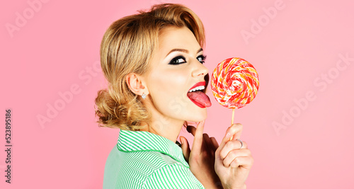 Canvas Print Girl licking lollipop
