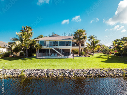 Wallpaper Mural Aerial View of House with swimming pool in Florida Torontodigital.ca