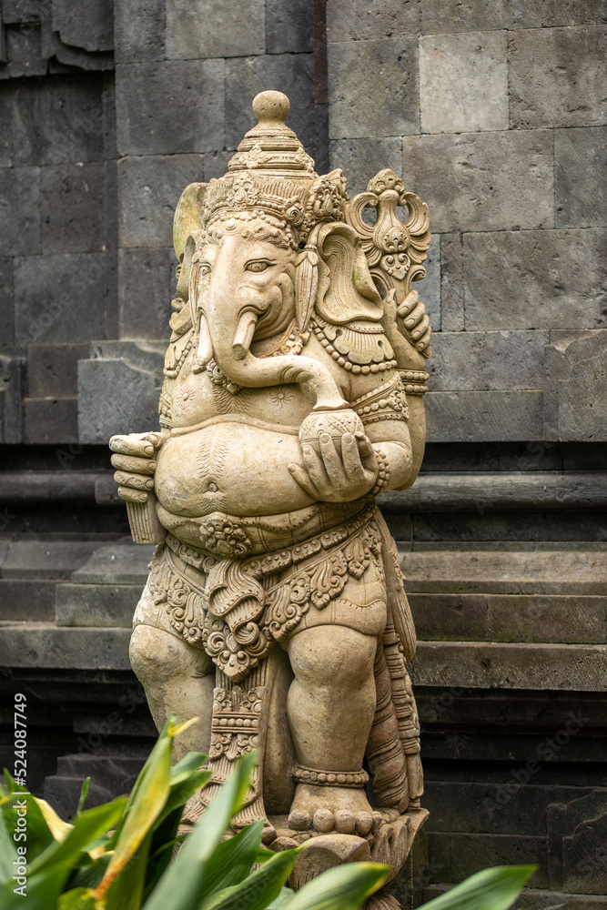 Ganesha - Hinduistische Götterfigur aus Stein