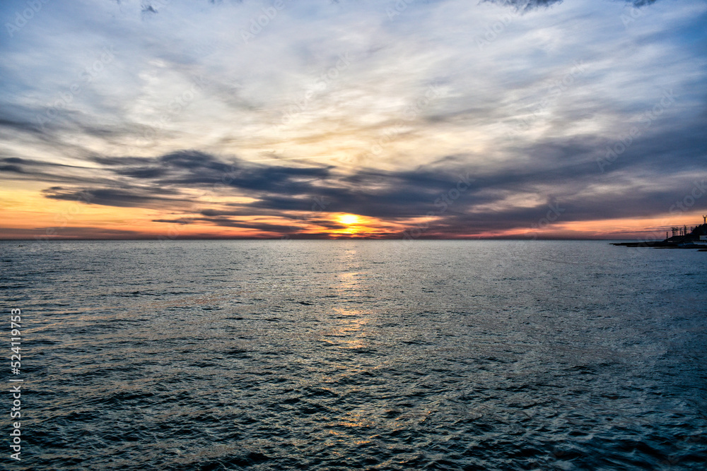 Obraz premium sunset over the sea