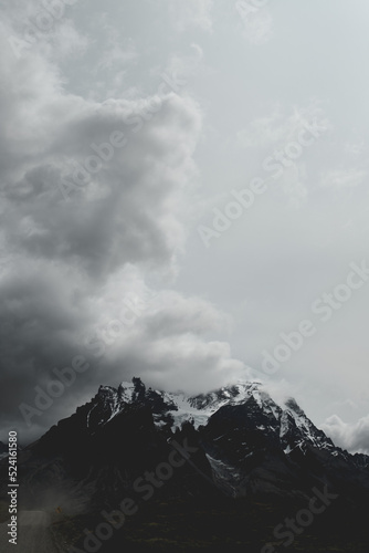 Montaña en el parque nacional torres del paine