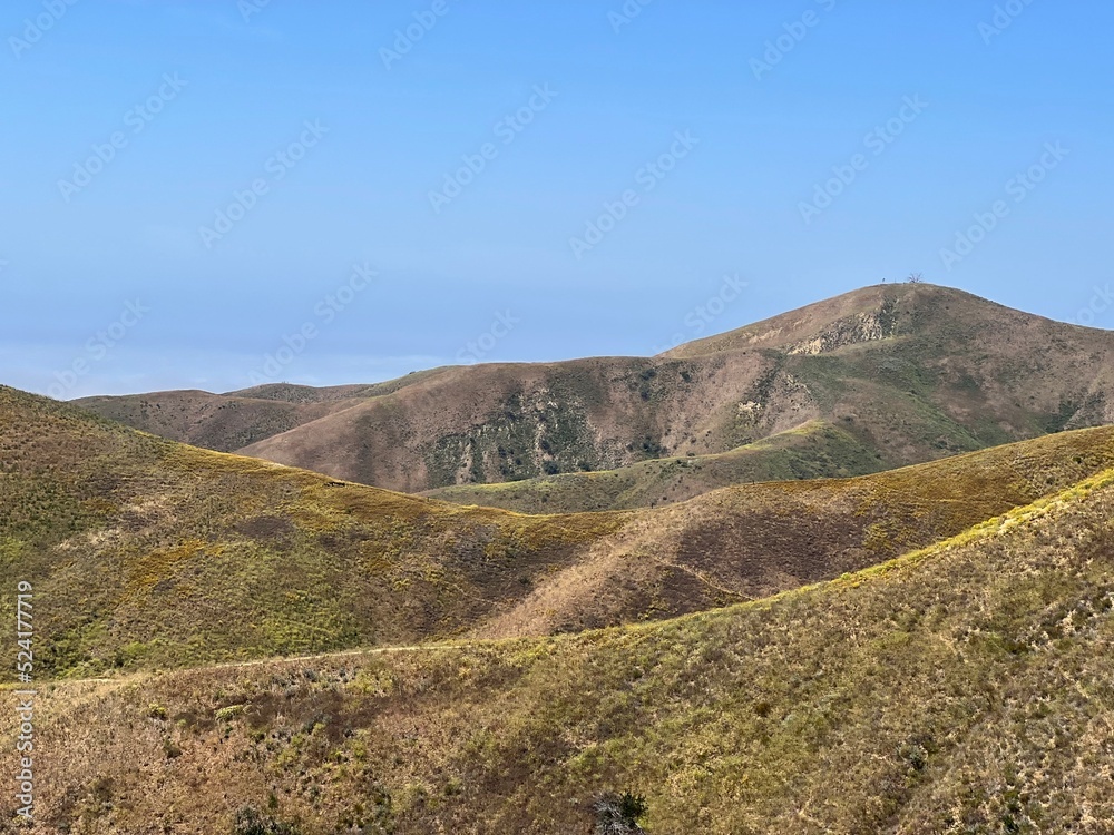 breathtaking mountains and hillsides of ventura california