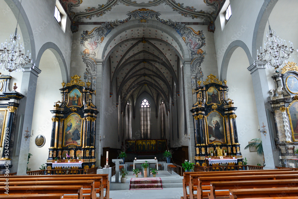 Innenansicht der Franziskanerkirche in Freiburg im Üechtland, Fribourg (Schweiz)