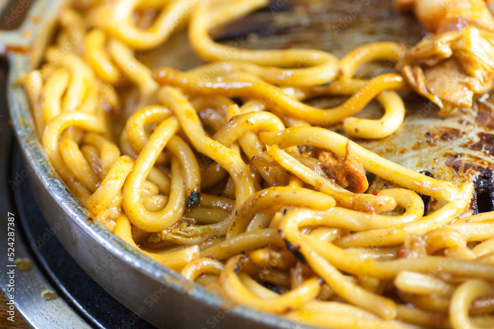 ホルモンうどん