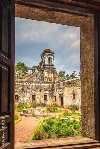 Los leones Ex-Convent bell-tower
