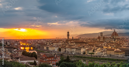 Canvas Print panoramic aerial view of the city of florence at sunset