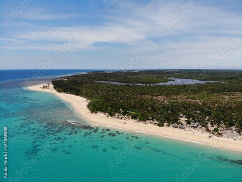 Fototapeta Naklejka Na Ścianę i Meble -  Beautiful aerial shot of beaches and islands in Philippines