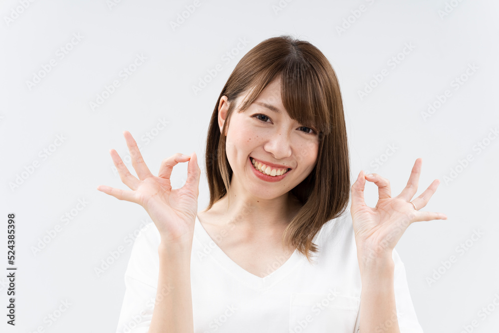 爽やかな女性のスタジオポートレート 爽やかな女性のスタジオポートレート