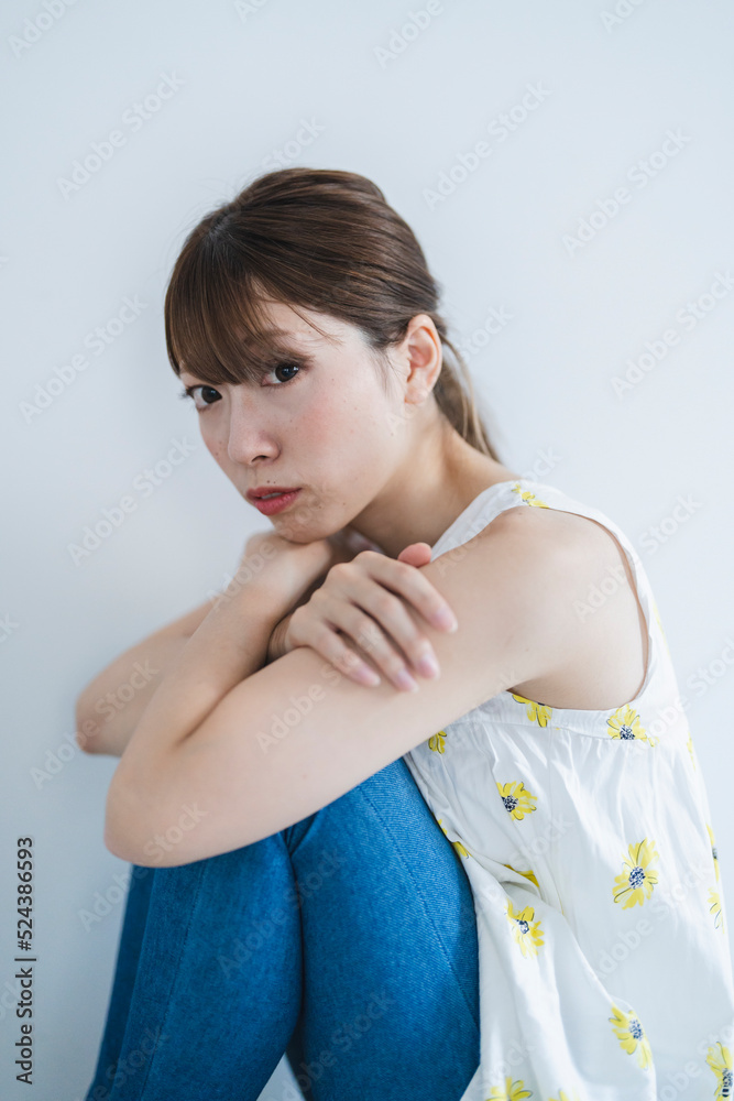 爽やかな女性のスタジオポートレート 爽やかな女性のスタジオポートレート