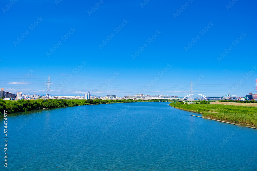 令和4年8月 荒川と堤防 令和4年8月 荒川と堤防