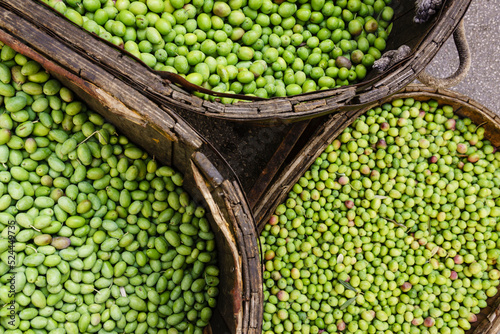 Fototapeta Naklejka Na Ścianę i Meble -  aceitunas,mercado al aire libre,Porreres, Mallorca,Islas Baleares, Spain.