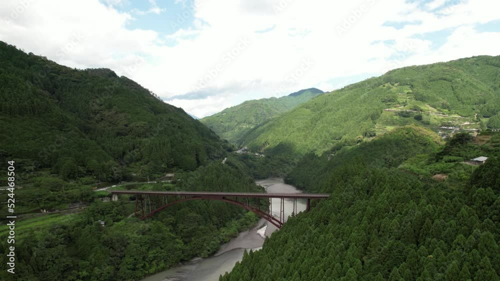 香美市渓谷　ドローン空撮