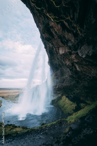アイスランドの大自然と滝