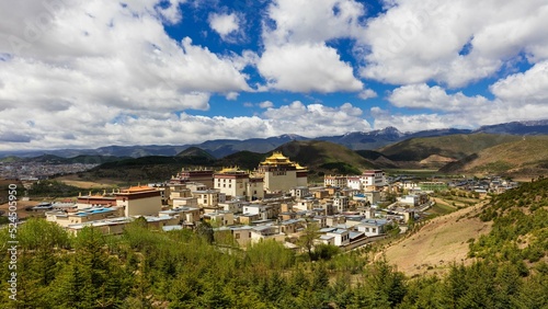Shnagri-la , Yunnan , Chine - Temple Songzanlin 