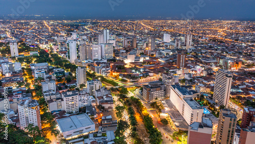 Obraz na płótnie aerea del centro de cali colombia 