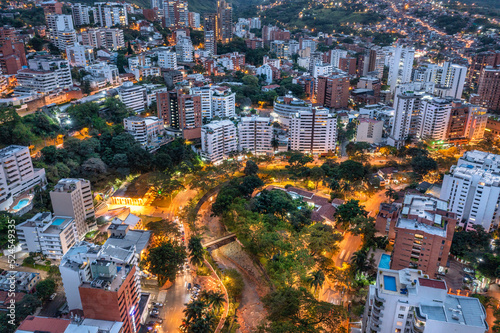 Obraz na płótnie aerea del centro de cali colombia 