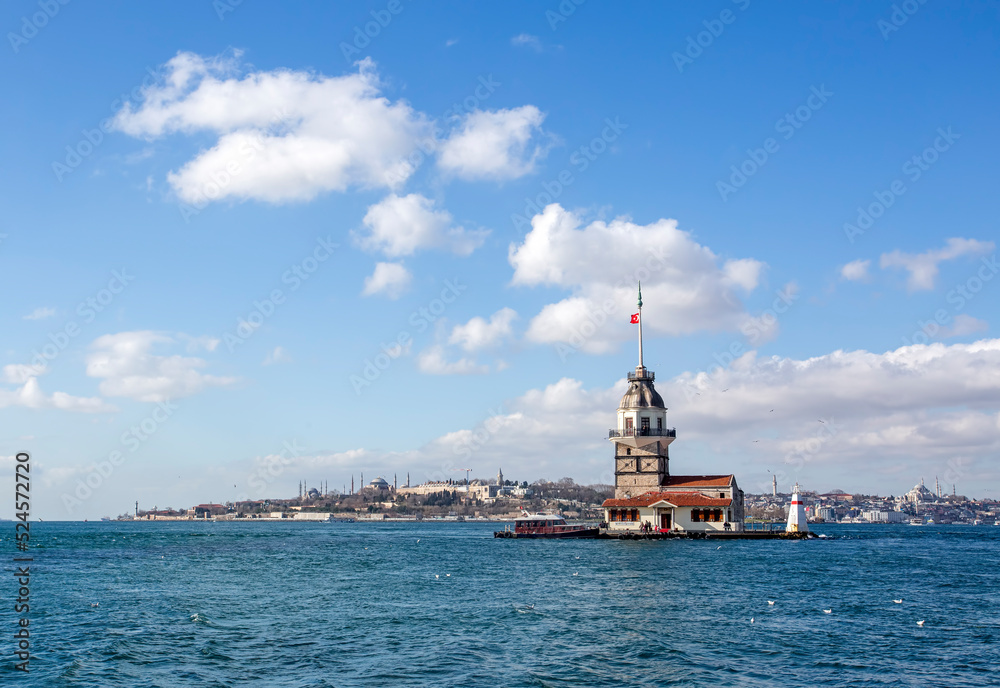Fototapeta premium Maiden Tower (Kiz Kulesi), Istanbul / Turkey
