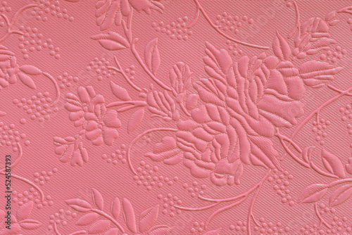 Tooled floral pattern in pink leather. © BUSARA