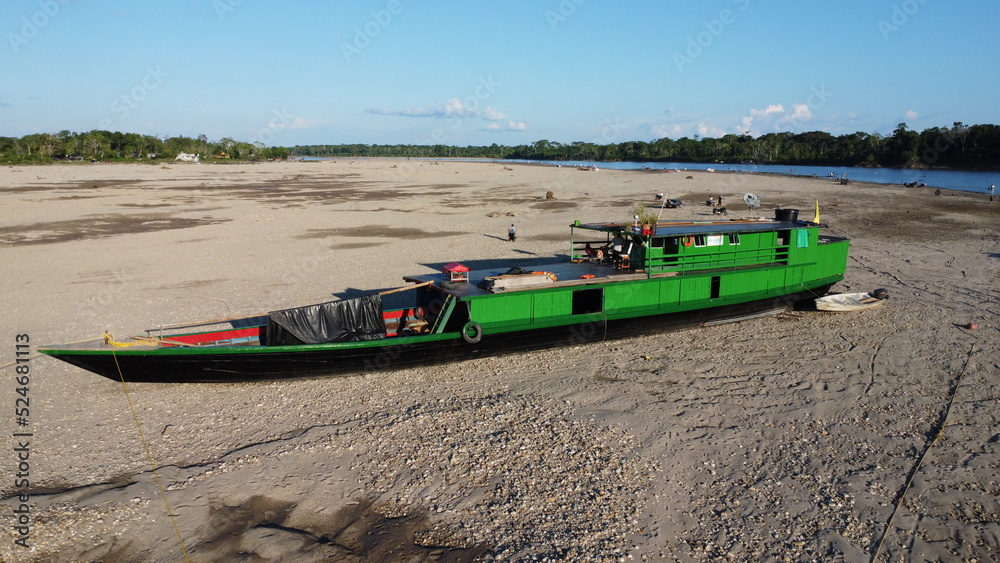 Fototapeta premium GREEN BOAT