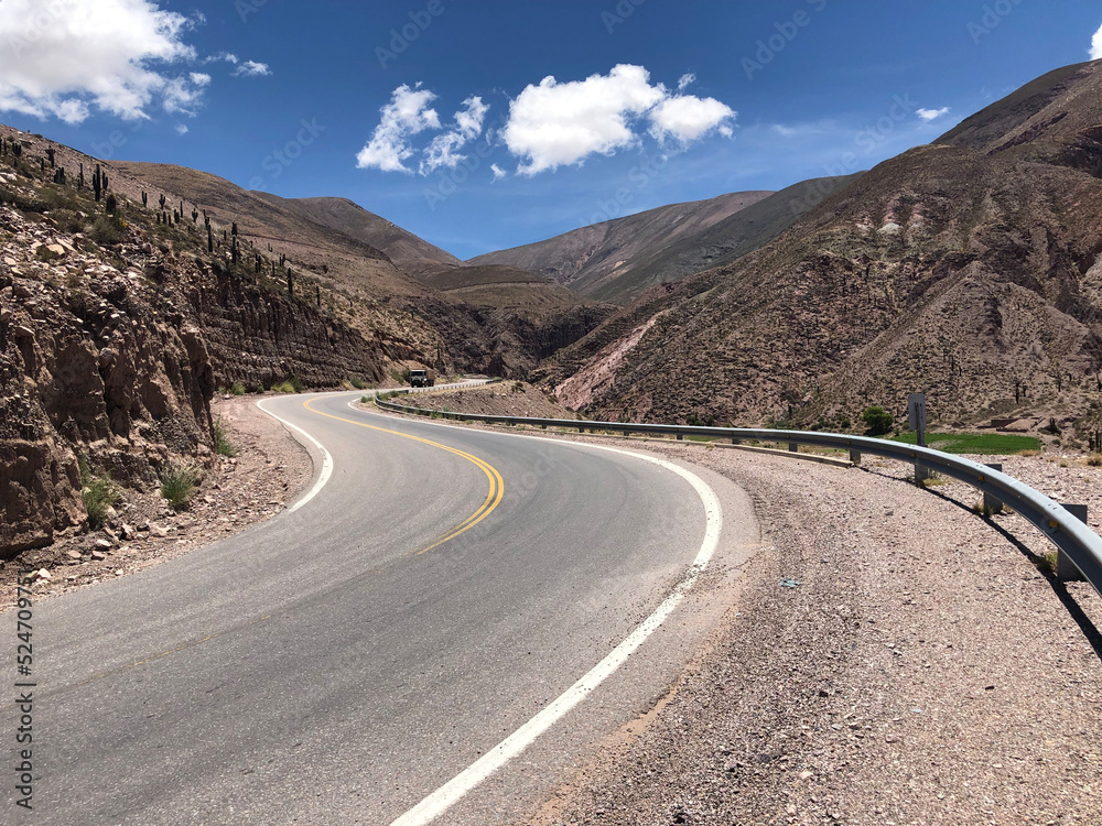 Fototapeta premium Road in the Andes mountains