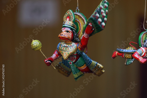 Foto Wooden god Hanuman doll  - Car hanging ornaments Toran