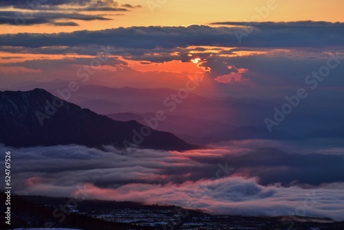 Fototapeta Naklejka Na Ścianę i Meble -  Sunset scenery in Tateyama alpine, Japan
