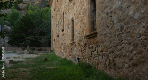 Muro de piedras de Iglesia en Monasterio