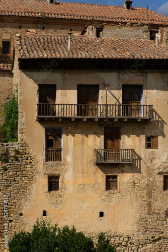 Casas colgadas en Mirambel, pueblo de Teruel