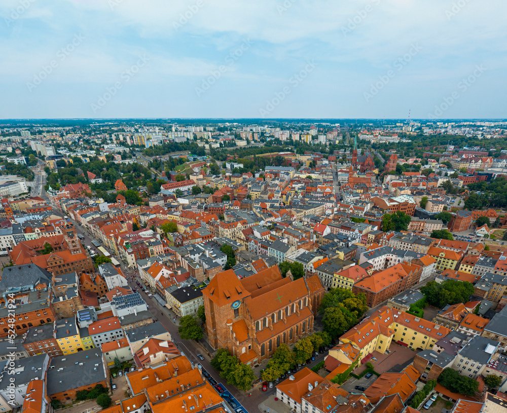 Toruń, widok z lotu ptaka na katedrę Jana Chrziciela i Jana Ewangelisty