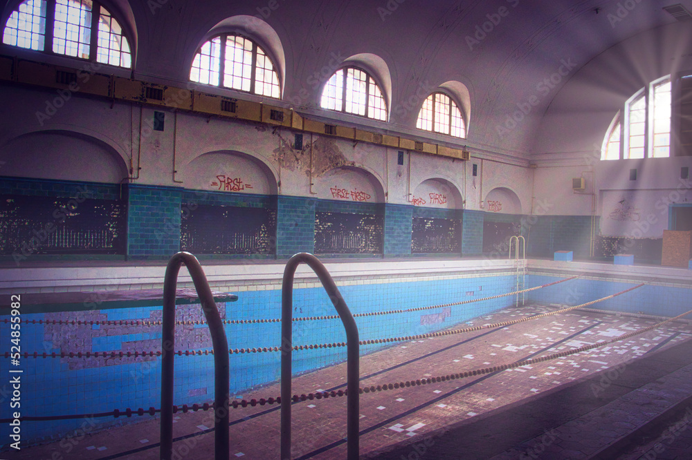 Schwimmbad - Verlassener Ort - Urbex / Urbexing - Lost Place - Artwork - Creepy - High quality photo