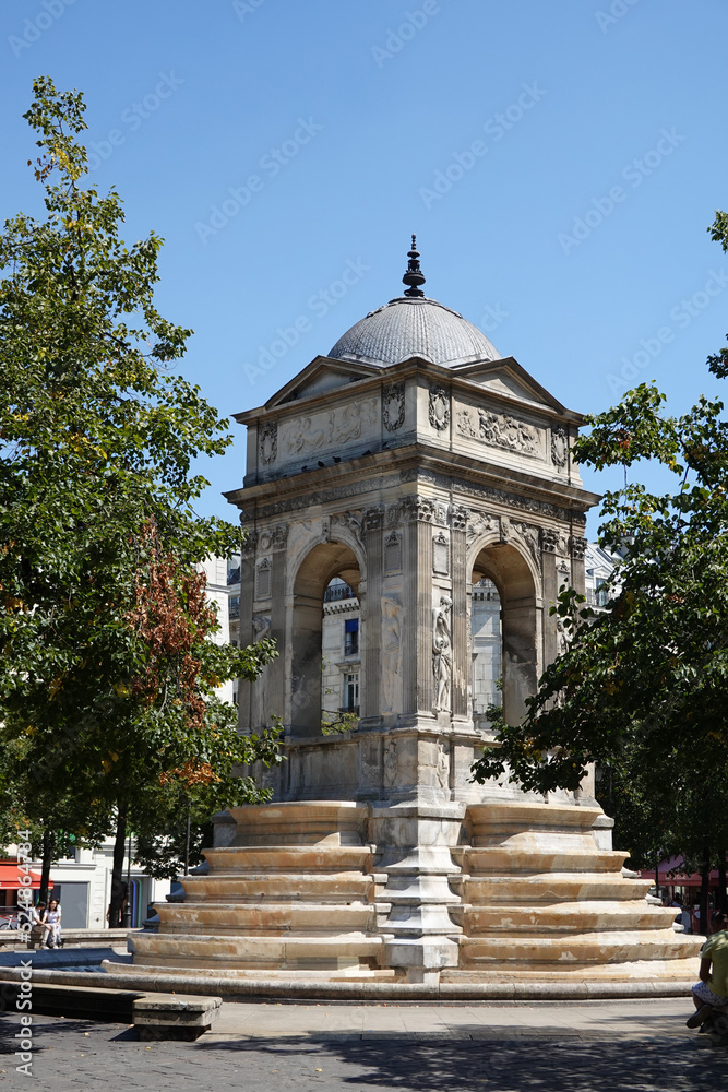 Fontaine des innocents à Paris